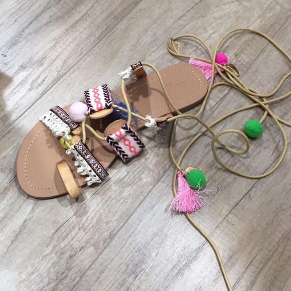 Cute flats worn only once - Picture 3 of 3